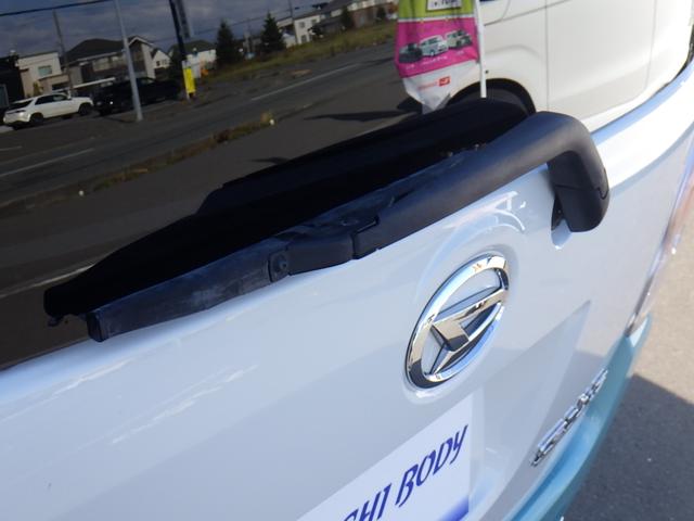 ムーヴキャンバス Ｘメイクアップ　ＳＡＩＩ　横滑り防止　リモコンキー　寒冷地仕様　オートエアコン　４ＷＤ　スマートキー　アイドリングストップ　オートライト　ベンチシート　軽減ブレーキ（14枚目）