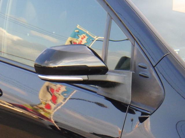 プリウス Ｓセーフティプラス　横滑り防止装置　エアバッグ　フルタイム４ＷＤ　ＡＢＳ　キーレスエントリー　オートハイビーム　オートエアコン　クルコン　盗難防止装置　スマ－トキ－　パワーステアリング　オートライト　パークアシスト（9枚目）