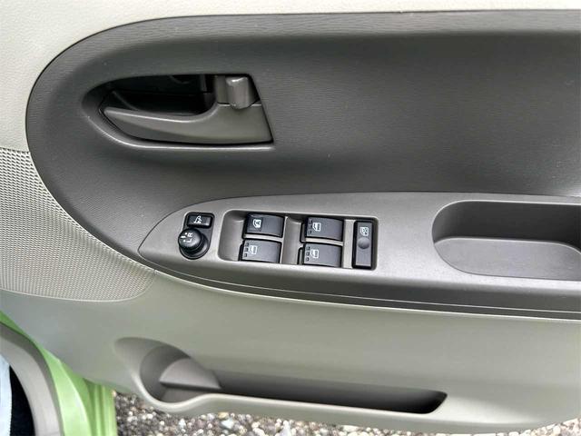 タント Ｘ　４ＷＤ　ＥＴＣ　両側スライド・片側電動　スマートキー　アイドリングストップ　電動格納ミラー　ベンチシート　ＣＶＴ　盗難防止システム　ＡＢＳ　ＣＤ　衝突安全ボディ　エアコン　パワーステアリング（9枚目）