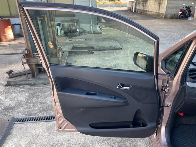 ムーヴ Ｌ　ＳＡ　Ｌスマートアシスト標準ＶＳサイド　ガラス－ＦＲ；ＵＶ＋ＩＲ，ＲＲ／バック；スモーク運転席シートリフター純正ナビ装着用アップグレードパックリヤスピーカ（１６センチ×２）（15枚目）