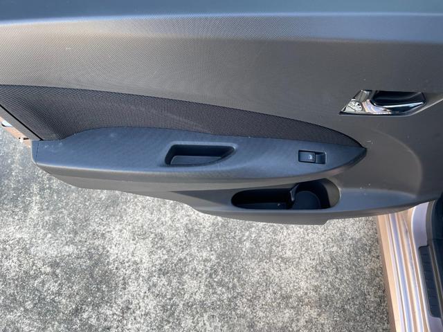 ムーヴ Ｌ　ＳＡ　Ｌスマートアシスト標準ＶＳサイド　ガラス－ＦＲ；ＵＶ＋ＩＲ，ＲＲ／バック；スモーク運転席シートリフター純正ナビ装着用アップグレードパックリヤスピーカ（１６センチ×２）（26枚目）