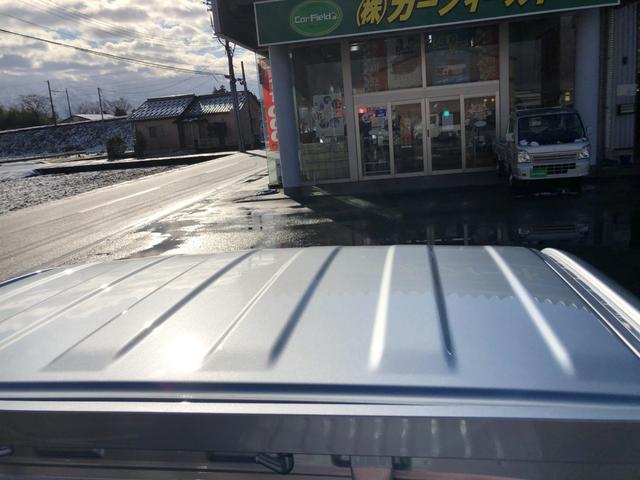スタンダード 4WD CVT スマートアシスト AM/FMラジオ エアコン パワーステアリング 用品マット・バイザー・ナンバーフレーム・荷台マット・ゲートプロテクター・テールゲートチェーン付(17枚目)