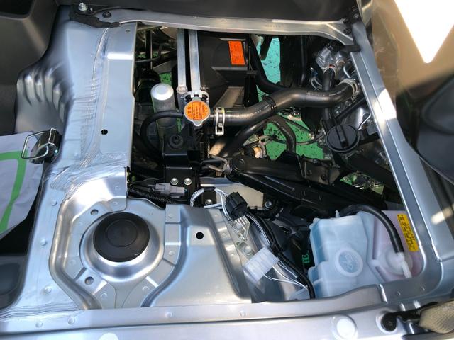 スタンダード 4WD CVT スマートアシスト AM/FMラジオ エアコン パワーステアリング 用品マット・バイザー・ナンバーフレーム・荷台マット・ゲートプロテクター・テールゲートチェーン付(28枚目)