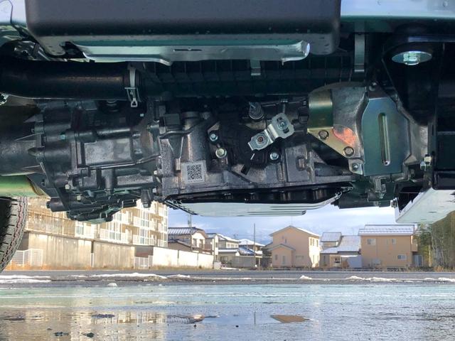 スタンダード 4WD CVT スマートアシスト AM/FMラジオ エアコン パワーステアリング 用品マット・バイザー・ナンバーフレーム・荷台マット・ゲートプロテクター・テールゲートチェーン付(36枚目)