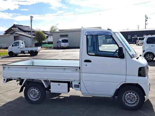 ミニキャブトラック ＶＸ－ＳＥ　４ＷＤ　エアコン・パワステ付き（4枚目）