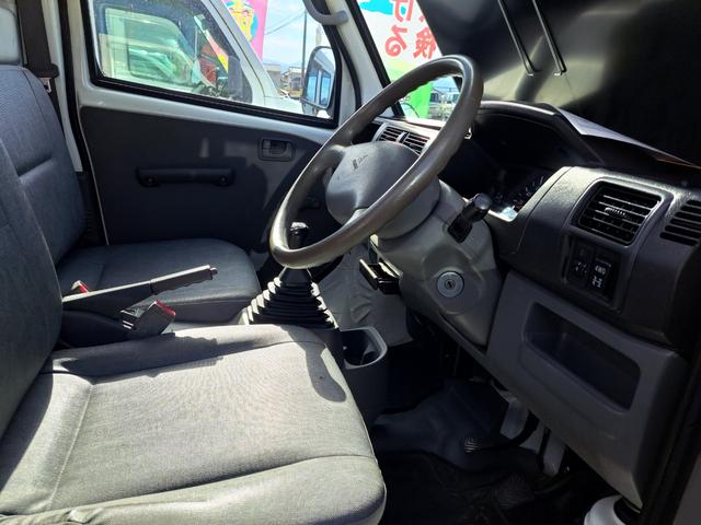 ミニキャブトラック ＶＸ－ＳＥ　４ＷＤ　エアコン・パワステ付き（9枚目）