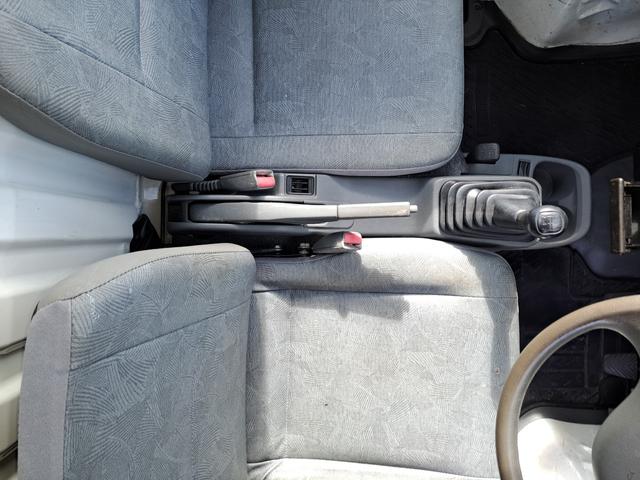 ミニキャブトラック ＶＸ－ＳＥ　４ＷＤ　エアコン・パワステ付き（10枚目）