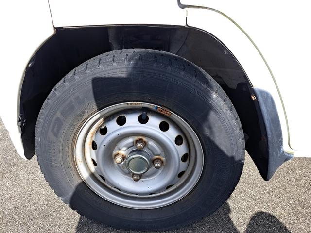 ミニキャブトラック ＶＸ－ＳＥ　４ＷＤ　エアコン・パワステ付き（16枚目）