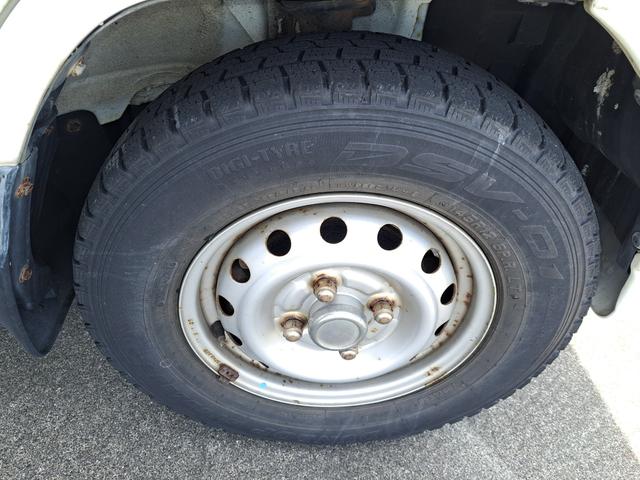 ミニキャブトラック ＶＸ－ＳＥ　４ＷＤ　エアコン・パワステ付き（19枚目）