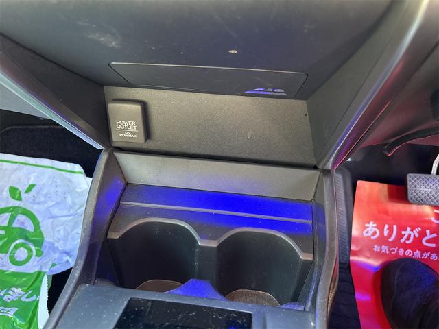 グレイス ハイブリッドEX LED ETC シートヒーター 合皮シート Bluetooth バックカメラ フォグランプ ナビ 無限フルエアロ オートクルーズ 安全ブレーキ オールシーズンタイヤ アルミホイール 前後ソナー(33枚目)