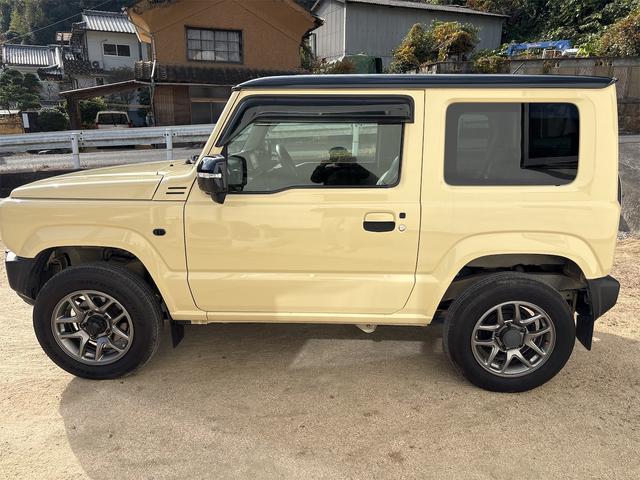 ジムニー ＸＣ　４ＡＴ　４ＷＤ　ナビ　ＥＴＣ　バックカメラ　フルセグ　Ｂｌｕｅｔｏｏｔｈ　前後ドラレコ　アルミホイール　２トーンルーフ　ＬＥＤ　禁煙車　ワンオーナー　シートカバー　フォグランプ　スマートキー（5枚目）