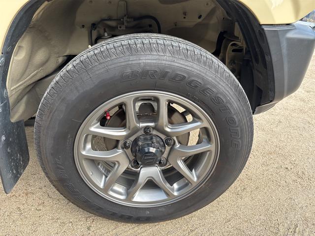 ジムニー ＸＣ　４ＡＴ　４ＷＤ　ナビ　ＥＴＣ　バックカメラ　フルセグ　Ｂｌｕｅｔｏｏｔｈ　前後ドラレコ　アルミホイール　２トーンルーフ　ＬＥＤ　禁煙車　ワンオーナー　シートカバー　フォグランプ　スマートキー（19枚目）