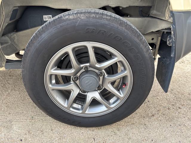 ジムニー ＸＣ　４ＡＴ　４ＷＤ　ナビ　ＥＴＣ　バックカメラ　フルセグ　Ｂｌｕｅｔｏｏｔｈ　前後ドラレコ　アルミホイール　２トーンルーフ　ＬＥＤ　禁煙車　ワンオーナー　シートカバー　フォグランプ　スマートキー（21枚目）
