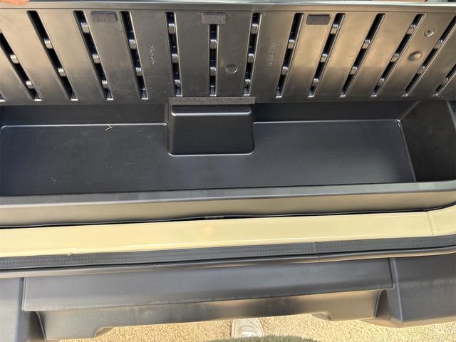 ジムニー ＸＣ　４ＡＴ　４ＷＤ　ナビ　ＥＴＣ　バックカメラ　フルセグ　Ｂｌｕｅｔｏｏｔｈ　前後ドラレコ　アルミホイール　２トーンルーフ　ＬＥＤ　禁煙車　ワンオーナー　シートカバー　フォグランプ　スマートキー（26枚目）