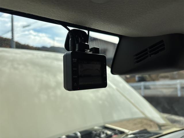ジムニー ＸＣ　４ＡＴ　４ＷＤ　ナビ　ＥＴＣ　バックカメラ　フルセグ　Ｂｌｕｅｔｏｏｔｈ　前後ドラレコ　アルミホイール　２トーンルーフ　ＬＥＤ　禁煙車　ワンオーナー　シートカバー　フォグランプ　スマートキー（29枚目）