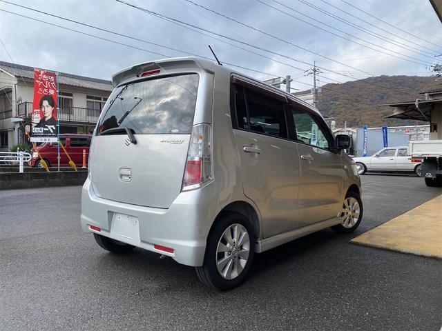 ワゴンＲスティングレー Ｘ　４ＷＤ　ナビ　ＨＩＤ　スマートキー　電動格納ミラー　シートヒーター　ベンチシート　ＣＶＴ　盗難防止システム　ＡＢＳ　ＣＤ　Ｂｌｕｅｔｏｏｔｈ　アルミホイール　衝突安全ボディ　エアコン（14枚目）