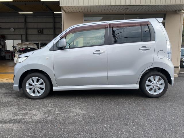 ワゴンＲスティングレー Ｘ　４ＷＤ　ナビ　ＨＩＤ　スマートキー　電動格納ミラー　シートヒーター　ベンチシート　ＣＶＴ　盗難防止システム　ＡＢＳ　ＣＤ　Ｂｌｕｅｔｏｏｔｈ　アルミホイール　衝突安全ボディ　エアコン（17枚目）