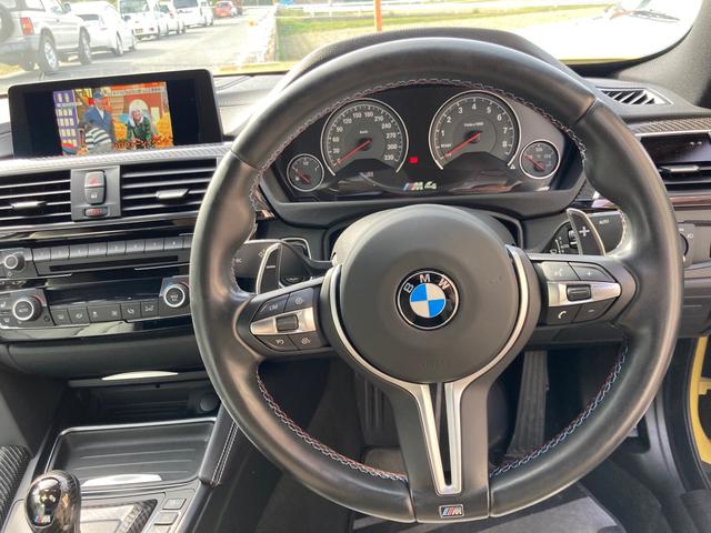 M4クーペ カーボンエアロ 白革シート メモリー付きパワーシート アーキュレー4本出マフラー SPIRIT車高調 カーボンルーフ カーボンインテリア ナビ TV ドラレコ(31枚目)
