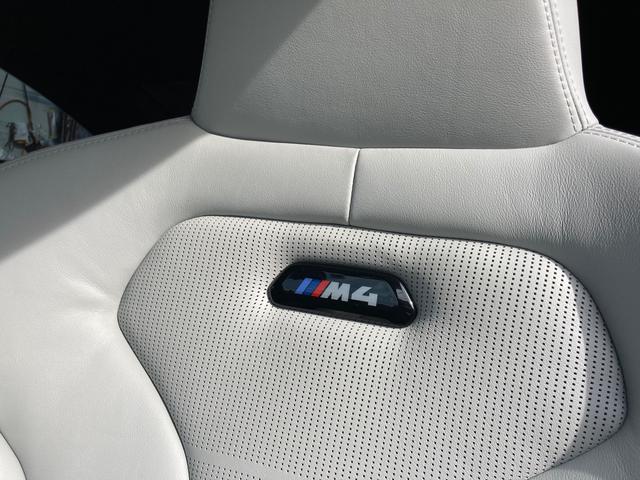 M4クーペ カーボンエアロ 白革シート メモリー付きパワーシート アーキュレー4本出マフラー SPIRIT車高調 カーボンルーフ カーボンインテリア ナビ TV ドラレコ(45枚目)