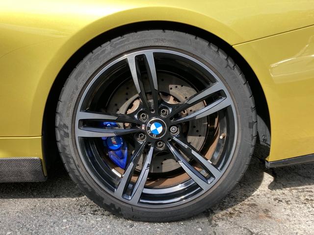 M4クーペ カーボンエアロ 白革シート メモリー付きパワーシート アーキュレー4本出マフラー SPIRIT車高調 カーボンルーフ カーボンインテリア ナビ TV ドラレコ(52枚目)