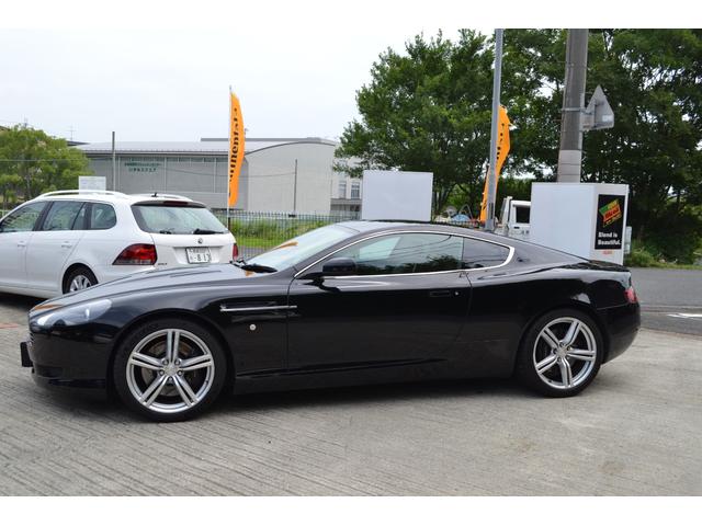 アストンマーティン DB9(3枚目)