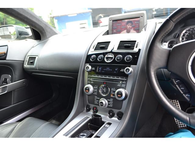 アストンマーティン DB9(25枚目)