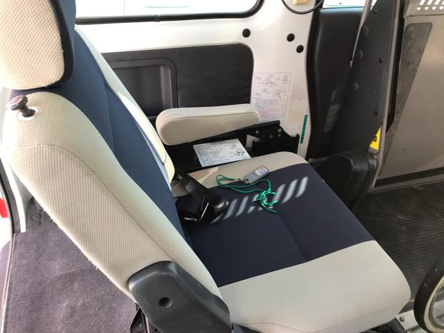車いす電動リフトアップ 福祉車両 エアコン インパネAT(9枚目)