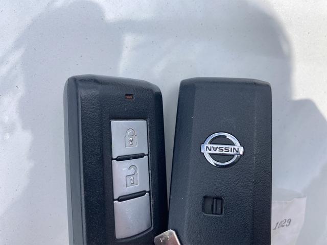 X 全周囲カメラ スマートキー アイドリングストップ 電動格納ミラー ベンチシート CVT 盗難防止システム ABS CD ミュージックプレイヤー接続可 衝突安全ボディ エアコン(13枚目)