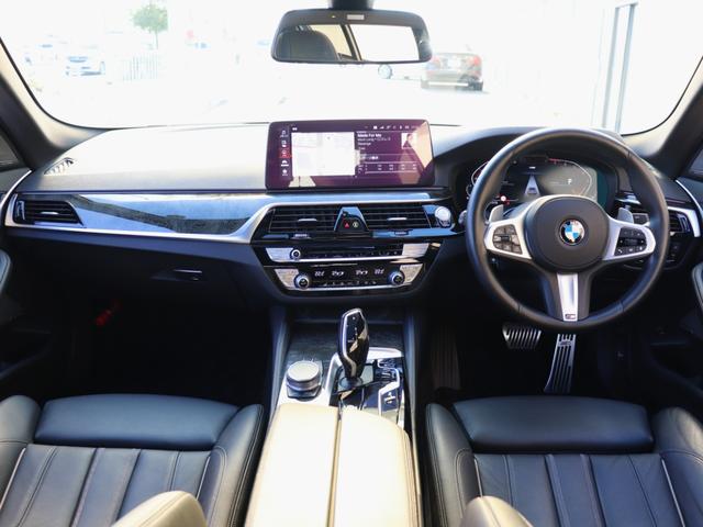 ５シリーズ ５４０ｉ　ｘＤｒｉｖｅ　Ｍスポーツ　ＬＣＩモデル　Ｂ５８Ｂ３０Ｃ直列６気筒ターボ　３４０馬力　ｘ－Ｄｒｉｖｅ　　アダプティブダンパー　Ｍスポーツブレーキ　サンルーフ　黒革　ＨＵＤ　ハーマンカードンサラウンド　第三者機関検査済み（4枚目）