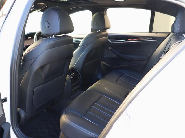 ５シリーズ ５４０ｉ　ｘＤｒｉｖｅ　Ｍスポーツ　ＬＣＩモデル　Ｂ５８Ｂ３０Ｃ直列６気筒ターボ　３４０馬力　ｘ－Ｄｒｉｖｅ　　アダプティブダンパー　Ｍスポーツブレーキ　サンルーフ　黒革　ＨＵＤ　ハーマンカードンサラウンド　第三者機関検査済み（24枚目）