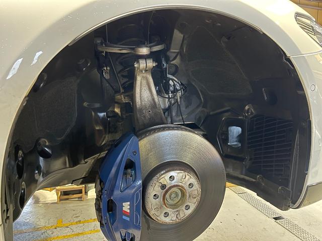 ５シリーズ ５４０ｉ　ｘＤｒｉｖｅツーリング　Ｍスポーツ　Ｂ５８Ｂ３０Ａ直６ターボ３４０馬力　走行距離１．９万キロ　Ｘ－Ｄｒｉｖｅ　パノラマサンルーフ　ハーマンカードンサラウンド　ブラックレザー　４ゾーンエアコン　ヘッドアップディスプレイ　第三者機関検査済み（59枚目）