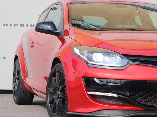 メガーヌ ルノー スポール 273トロフィー2 ZERO POINT ONEカスタムシフター RECAROフルバケット(運転席) HKSエアクリ 純正アクラポビッチマフラー スタッドボルト化ハブ RSパフォーマンスステアリング(14枚目)