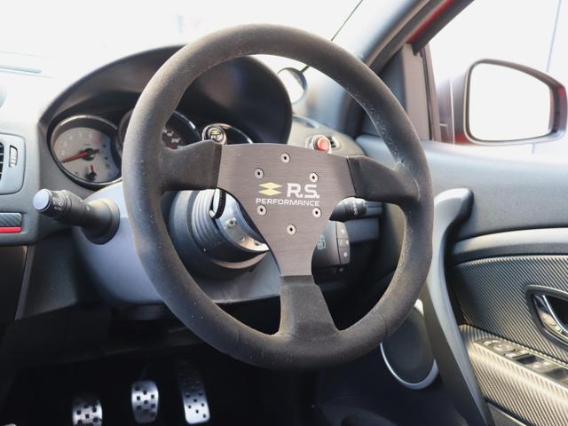 メガーヌ ルノー スポール 273トロフィー2 ZERO POINT ONEカスタムシフター RECAROフルバケット(運転席) HKSエアクリ 純正アクラポビッチマフラー スタッドボルト化ハブ RSパフォーマンスステアリング(25枚目)