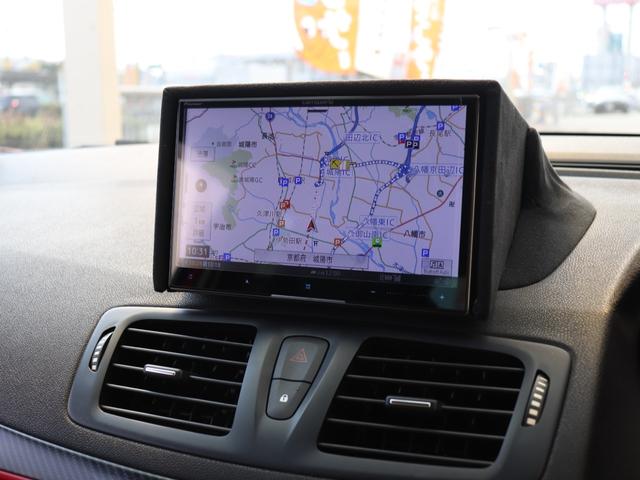 メガーヌ ルノー スポール 273トロフィー2 ZERO POINT ONEカスタムシフター RECAROフルバケット(運転席) HKSエアクリ 純正アクラポビッチマフラー スタッドボルト化ハブ RSパフォーマンスステアリング(34枚目)