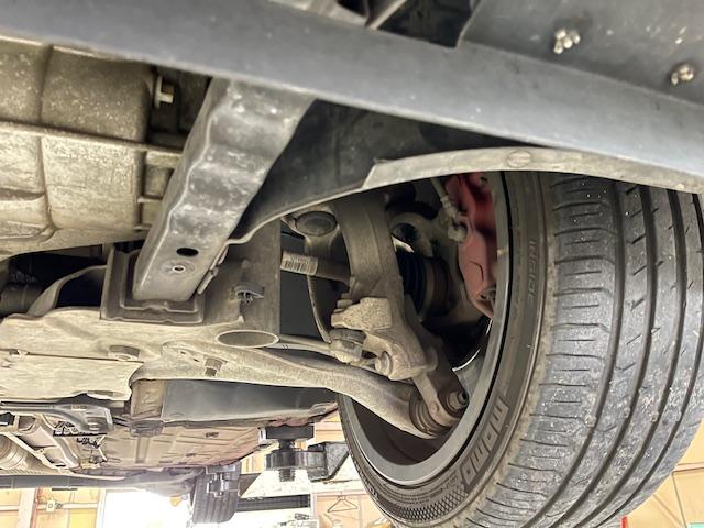 メガーヌ ルノー スポール 273トロフィー2 ZERO POINT ONEカスタムシフター RECAROフルバケット(運転席) HKSエアクリ 純正アクラポビッチマフラー スタッドボルト化ハブ RSパフォーマンスステアリング(46枚目)