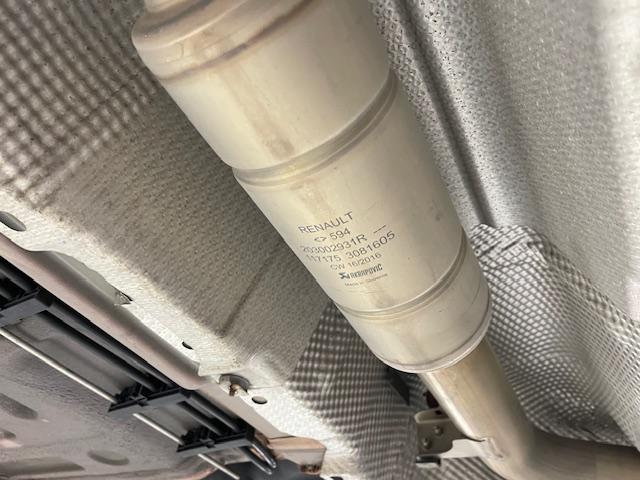 メガーヌ ルノー スポール 273トロフィー2 ZERO POINT ONEカスタムシフター RECAROフルバケット(運転席) HKSエアクリ 純正アクラポビッチマフラー スタッドボルト化ハブ RSパフォーマンスステアリング(53枚目)