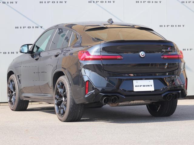 X4 M コンペティション S58B30Aツインターボ LCIモデル カーボンパッケージ サキールオレンジメリノレザー グロスレッドブレーキキャリパー Vスポーク765Mアルミ(グロスブラックペイント) 第三者機関検査済み(8枚目)