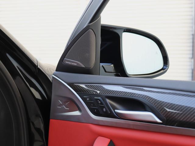 X4 M コンペティション S58B30Aツインターボ LCIモデル カーボンパッケージ サキールオレンジメリノレザー グロスレッドブレーキキャリパー Vスポーク765Mアルミ(グロスブラックペイント) 第三者機関検査済み(46枚目)