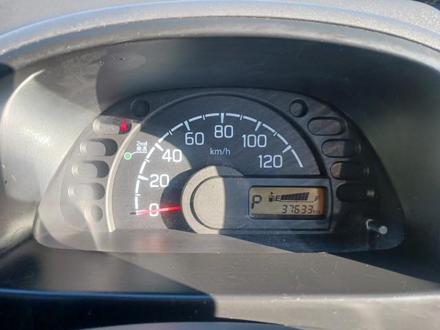 キャリイトラック ＫＣスペシャル　ワンオーナー・走行３７０００キロ・６ヶ月保証付・ラジオ・ＥＴＣ・ドラレコ・整備記録簿付・下取車・５速オートマ（5枚目）