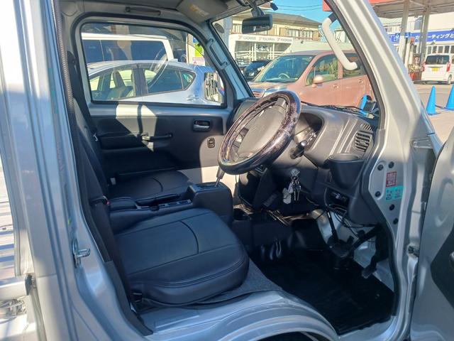 キャリイトラック ＫＣスペシャル　ワンオーナー・走行３７０００キロ・６ヶ月保証付・ラジオ・ＥＴＣ・ドラレコ・整備記録簿付・下取車・５速オートマ（13枚目）