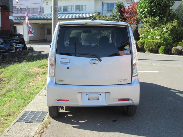 ムーヴ カスタム　Ｘリミテッド　ＳＡ　４ＷＤ／メモリーナビ／バックカメラ／スマートキー／スマートアシスト／革ステアリング／ＬＥＤヘッドランプ／アイドリングストップ／盗難防止システム／１４インチアルミ／横滑り防止／フル装備（6枚目）