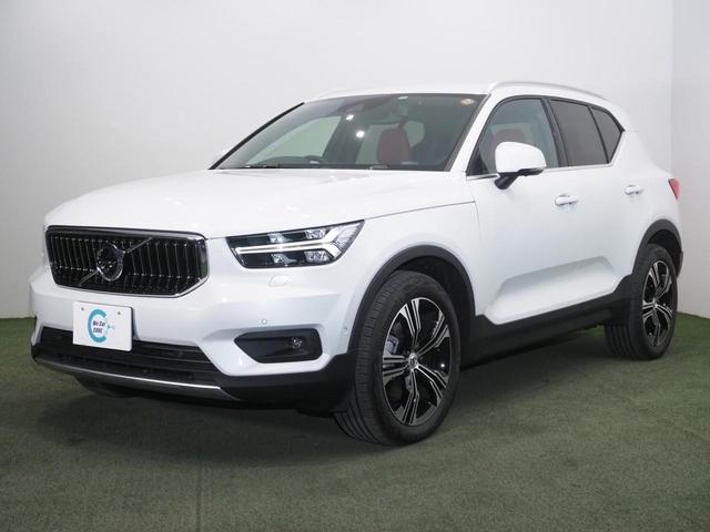 ＸＣ４０ Ｂ４　ＡＷＤ　インスクリプション　ワンオーナー／赤レザー／ハーマンカードンプレミアムサウンドシステム／追突回避軽減オートブレーキ／センサスＮＡＶＩ／ＥＴＣ／電動テールゲート（3枚目）