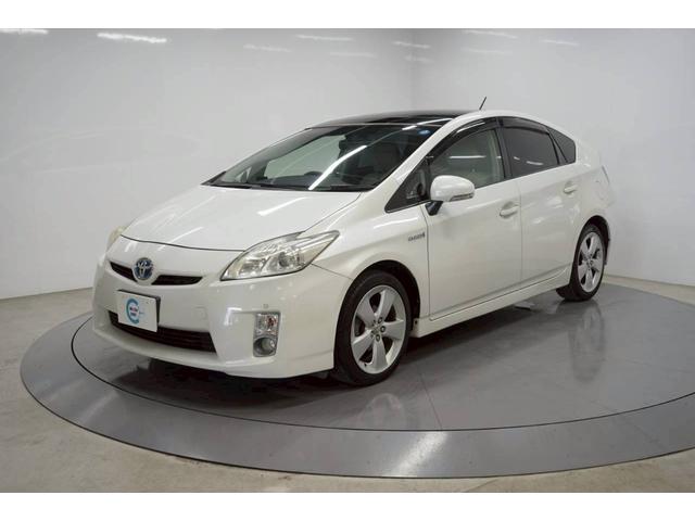 プリウス Ｓ　コーナーセンサー／ＬＥＤヘッドライト／シートカバー／社外シフトスイッチ（5枚目）