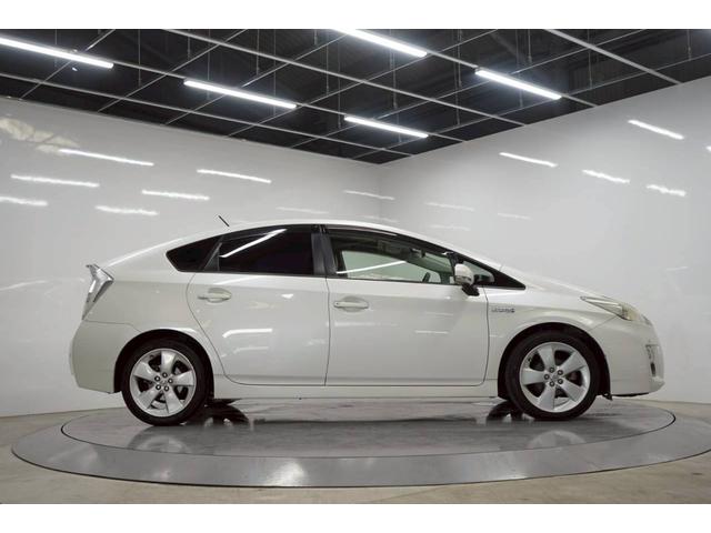 プリウス Ｓ　コーナーセンサー／ＬＥＤヘッドライト／シートカバー／社外シフトスイッチ（9枚目）