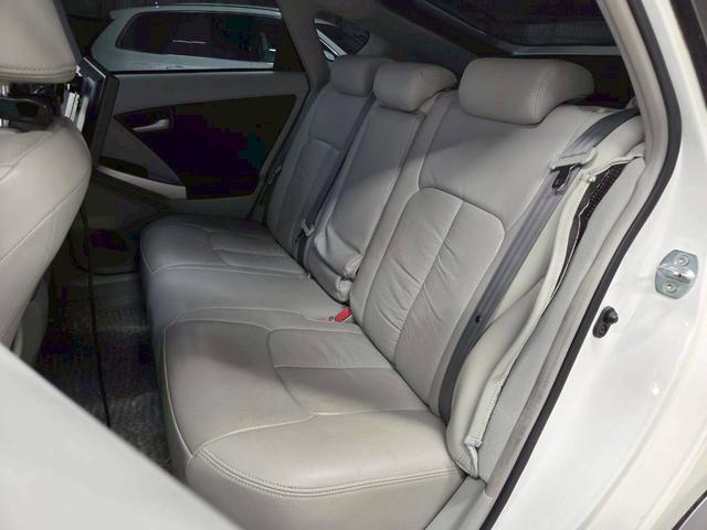 プリウス Ｓ　コーナーセンサー／ＬＥＤヘッドライト／シートカバー／社外シフトスイッチ（33枚目）