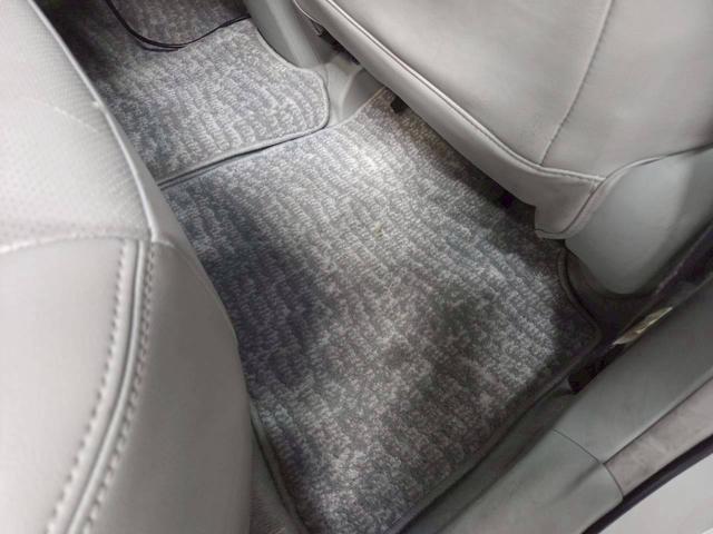 プリウス Ｓ　コーナーセンサー／ＬＥＤヘッドライト／シートカバー／社外シフトスイッチ（34枚目）