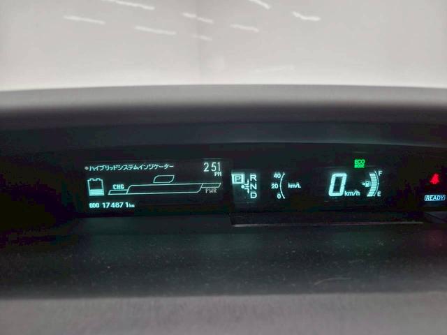 プリウス Ｓ　コーナーセンサー／ＬＥＤヘッドライト／シートカバー／社外シフトスイッチ（42枚目）