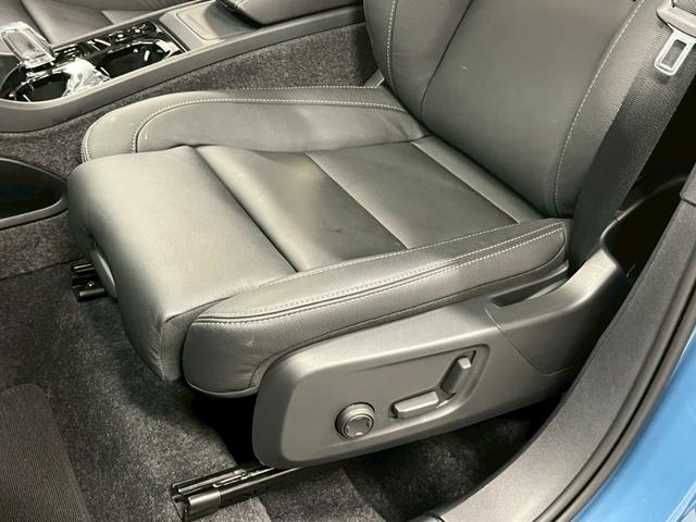 ＸＣ４０ アルティメット　Ｂ４　ＡＷＤ　２０２４年モデル／禁煙車／ブラックレザーシート（ヒーター付）／Ｇｏｏｇｌｅナビ／全方位カメラ／Ｂｌｕｅｔｏｏｔｈ対応／ＵＳＢ接続可／ハーマンカードン／ボルボインテリセーフ／Ｐバックドア／ＬＥＤヘッド（50枚目）