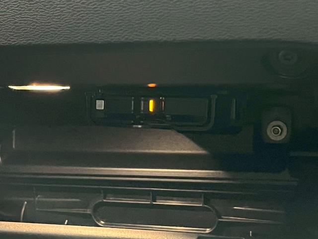 ＸＣ４０ アルティメット　Ｂ４　ＡＷＤ　２０２４年モデル／禁煙車／ブラックレザーシート（ヒーター付）／Ｇｏｏｇｌｅナビ／全方位カメラ／Ｂｌｕｅｔｏｏｔｈ対応／ＵＳＢ接続可／ハーマンカードン／ボルボインテリセーフ／Ｐバックドア／ＬＥＤヘッド（77枚目）