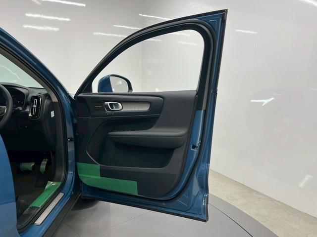 ＸＣ４０ アルティメット　Ｂ４　ＡＷＤ　２０２４年モデル／禁煙車／ブラックレザーシート（ヒーター付）／Ｇｏｏｇｌｅナビ／全方位カメラ／Ｂｌｕｅｔｏｏｔｈ対応／ＵＳＢ接続可／ハーマンカードン／ボルボインテリセーフ／Ｐバックドア／ＬＥＤヘッド（79枚目）